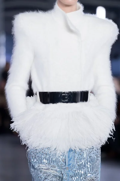 Look 123